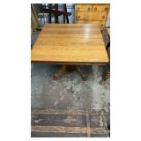 ANTIQUE OAK CLAW FOOT DINING TABLE, 42'