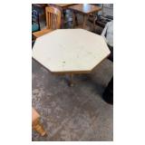 MARBLE OCTAGON TAB LE, 44'X44'X23'