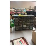 ORGANIZER W/ ASSORTED ARCHERY SUPPLIES
