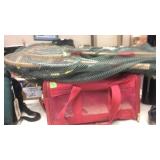 PET CARRIER & BADMITTEN SET
