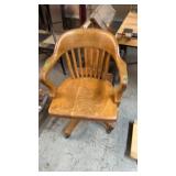 ANTIQUE OAK SWIVEL OFFICE CHAIR