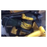 DEWALT ORBITAL SANDER IN DEWALT BAG