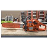 HUSQVARNA 455 RANCHER CHAINSAW W/ BLADE COVER