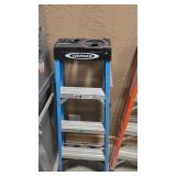 WERNER 4' LADDER