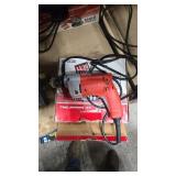 MILWAUKEE 3/8' MAGNUM DRILL