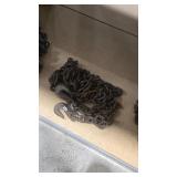 LARGE CHAIN WITH HOOKS