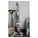 SHARK ROTATOR VACUUM