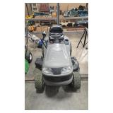 CRAFTSMAN LT2000 RIDING LAWN MOWER