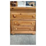 BROYHILL 3 DRAWER ACCENT TABLE & WOOD/METAL