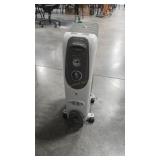 PELONIS PORTABLE HEATER