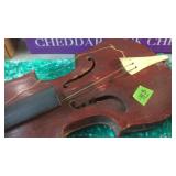 OLD VINTAGE VIOLIN