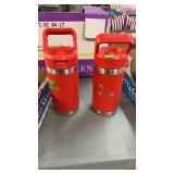 2 YETI STOCKFARM WATER BOTTLES, RED