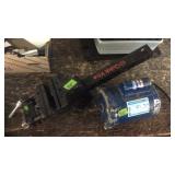 QUICK VISE & 1/2 HP PUMP MOTOR