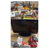 INSIGNIA 22' LCD TV  **NO REMOTE