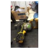 DEWALT 1/2' DRILL