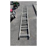 ALUMINUM EXTENSION LADDER