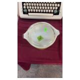 YELLOW PYREX 1QT  DISH W/ LID