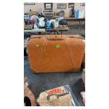 VINTAGE SUITCASE