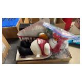 GROUP OF MONTANA GRIZZLY COLLECTIBLES