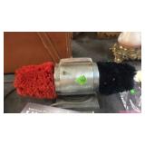 SHOE POLISHER