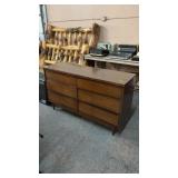 MID CENTURY MODERN  DRAWER DRESSER