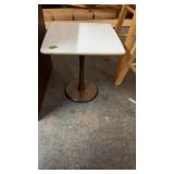 MID CENTURY MODERN END TABLE, 15.5'X15.5'X17'