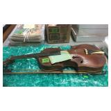 OLD VIOLIN