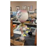 VERY NICE GONE WITH THE WIND STYLE OIL LAMP **HAS