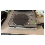 TECHINCS SL-D30 DIRECT DRIVE TURN TABLE