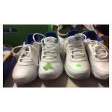 2 PR OF REEBOK TENNIS SHOES SIZE 9.5