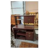 COMPUTER DESK