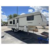 1993 HITHCHIKER BY NUWAY MOD 27RKS 5TH WHEEL