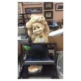 COUNTER TOP MIRROR & QUARRY KIDS STATUE 'MATTHEW