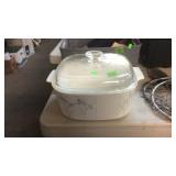 CORNING WARE BAKING DISH W/ LID