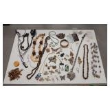 COSTUME JEWELRY ASSORTMENT
