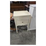 PAINTED VTG NIGHT STAND