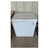 IDYLIS CHEST FREEZER 28' X 21' X 34'