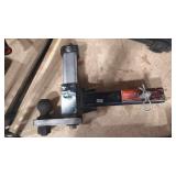 MASTER LOCK ADJUSTABLE HITCH