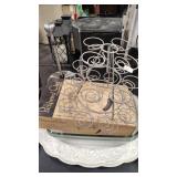 KITCHEN ASSORTMENT & BOX OF KITCHENWARE