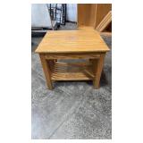 WOOD ACCENT TABLE