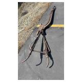 ANTIQUE PULL BEHIND PLOW