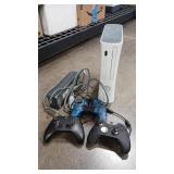 XBOX 360 & CONTROLLERS