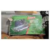 COLEMAN 2-BURNER CAMP STOVE