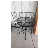 OUTDOOR TABLE WITH 2 CHAIRS