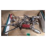 MANUAL HAND DRILL WITH BITS