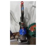 DYSON VACUUM