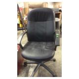 SWIVEL OFFICE CHAIR