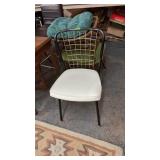MID CENTURY MODERN CHAIR