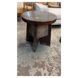 ROUND END TABLE 23.5' DIA, 25' TALL