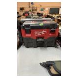 MILWAUKEE VACUUM **NO BATTERY